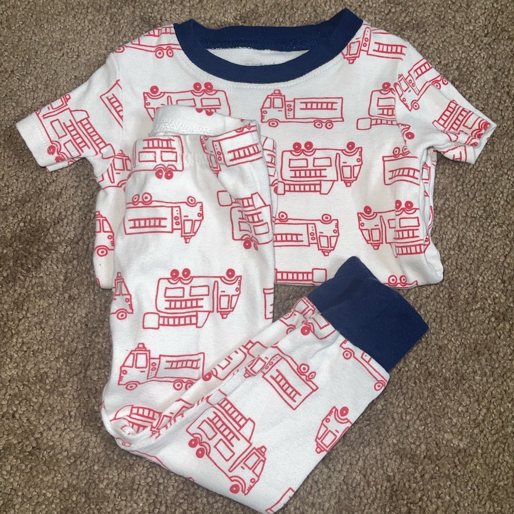 Truck Pajama Set❤️🤍